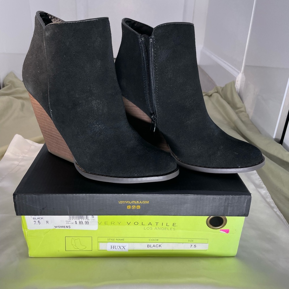 Volatile black suede booties size 7.5